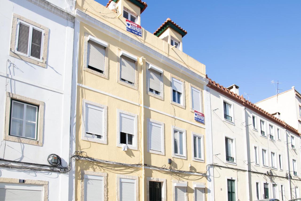 Charming 1 Bedroom Apartment W/ Terrace Near Belem Lisbon Bagian luar foto